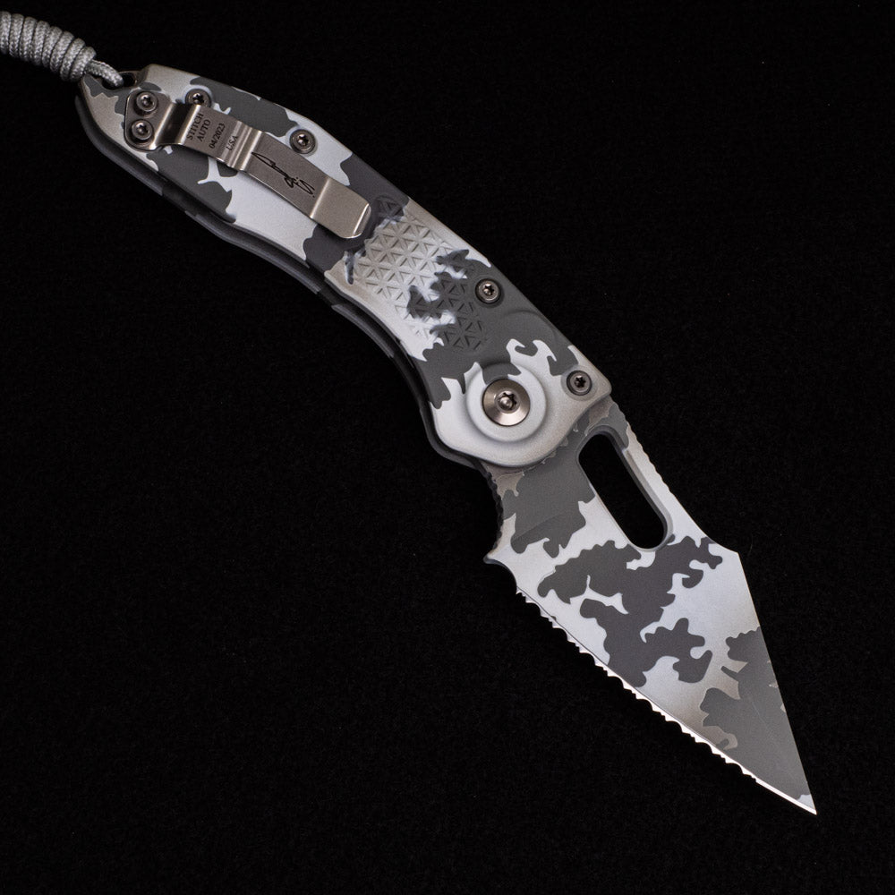 Microtech - Borka Blades Design Stitch – A S-E Signature Series Arctic Camo Full Serrated 169-3 ACS