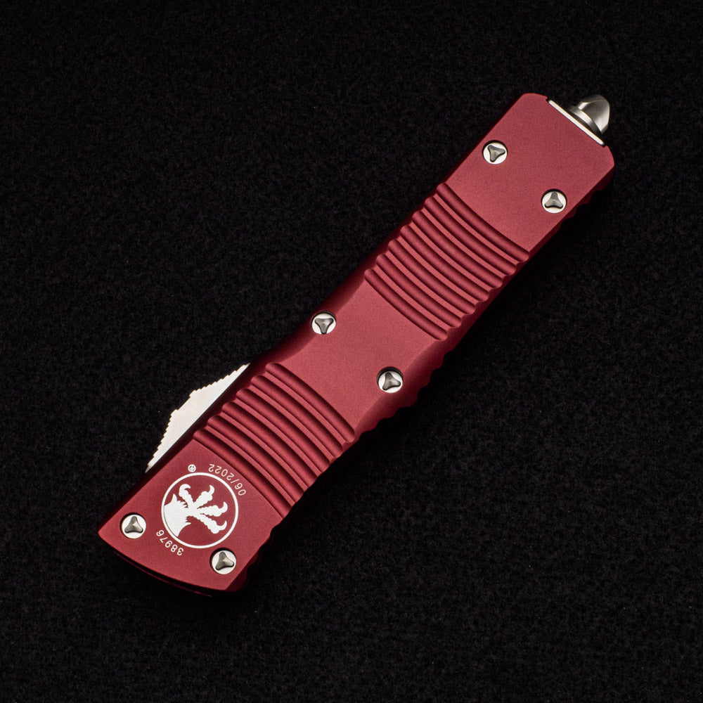 MICROTECH COMBAT TROODON – D-E MERLOT STONEWASH FULL SERRATED 142-12 MR