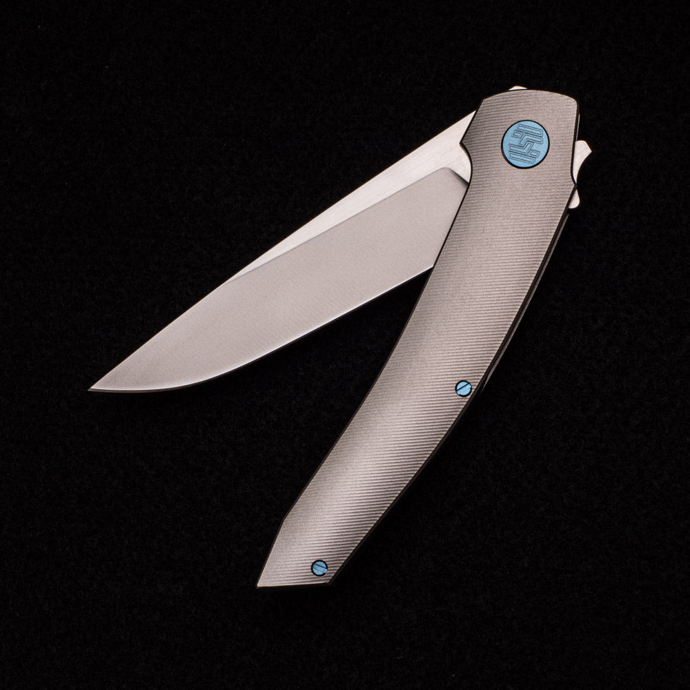 Hog House Knives Model T – M390 BLADE W- SATIN FLATS – TI W- LIGHT BLUE