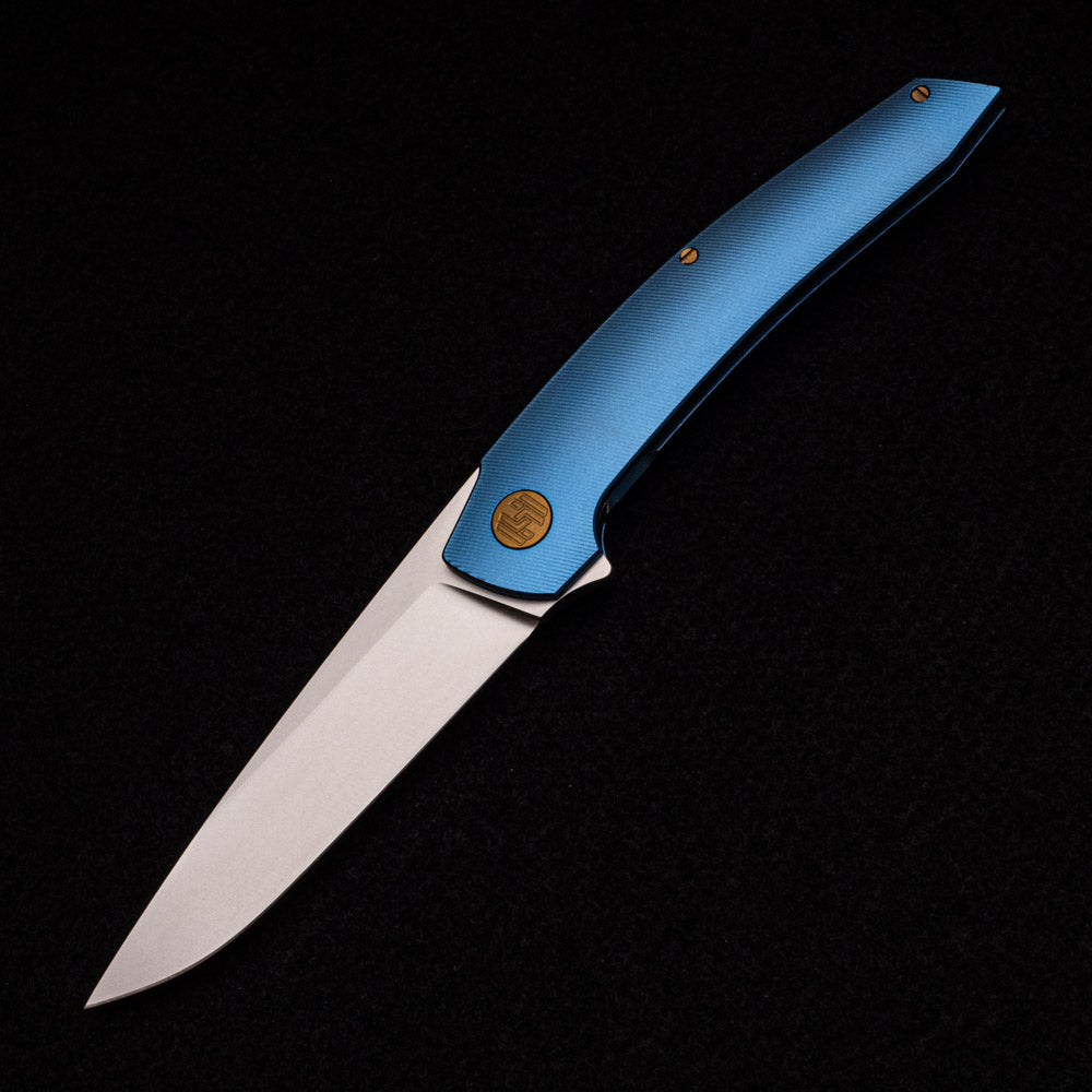 Hog House Knives Model T – RWL34 BLADE – BLUE TI W- BRONZE