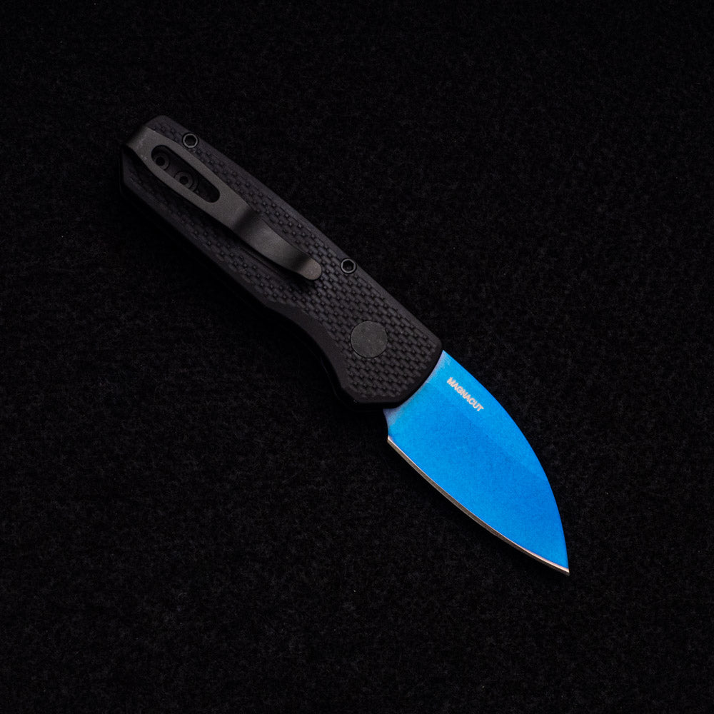 Pro-Tech Knives Runt 5 - Textured Black Aluminum Handle - Abalone Button - Sapphire Blue Magnacut Wharncliffe Blade - R5306-SB