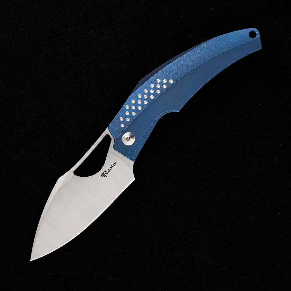 Reate Knives / Tashi Bharucha Design Baby Machine