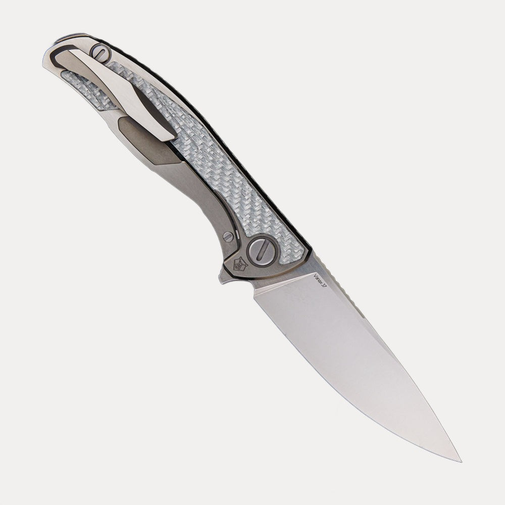 Shirogorov / Chris Reeve UniHati – F95 Unique Graphic Custom Division – Silver