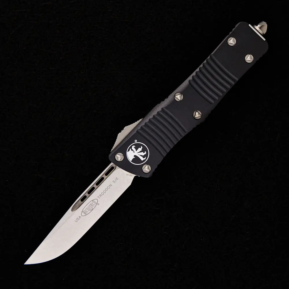 Microtech Troodon S/E – Stonewashed 204P Blade – Black Aluminum Handle