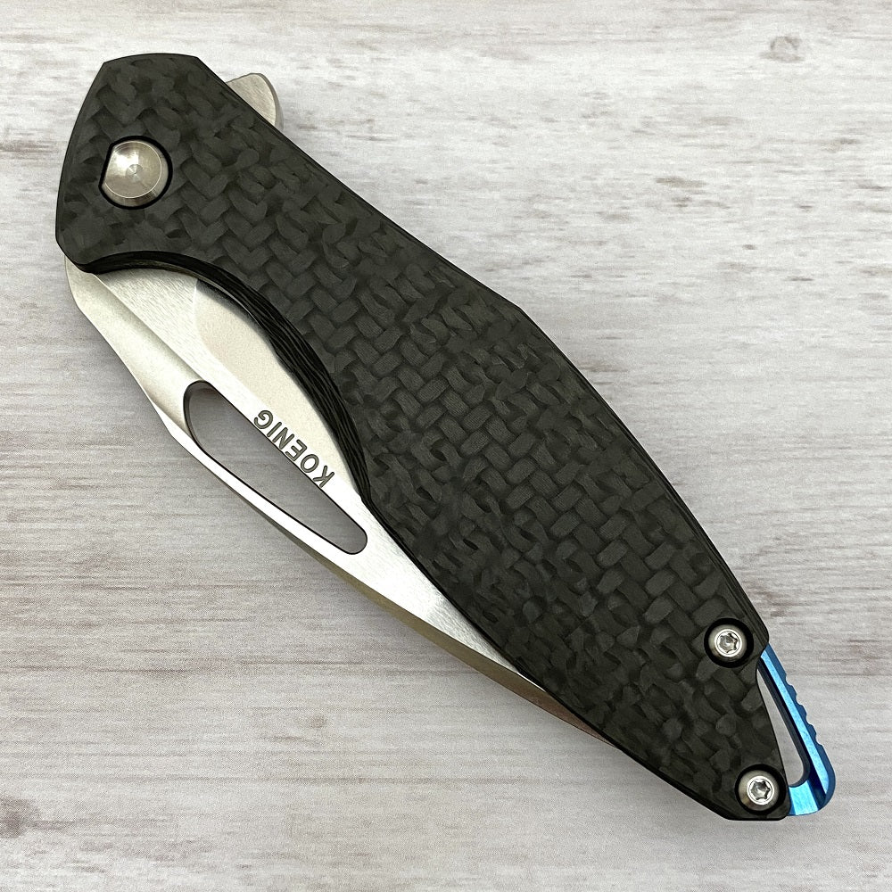 KOENIG KNIVES ARIUS - TITANIUM - CARBON FIBER HANDLE - M390 BLADE