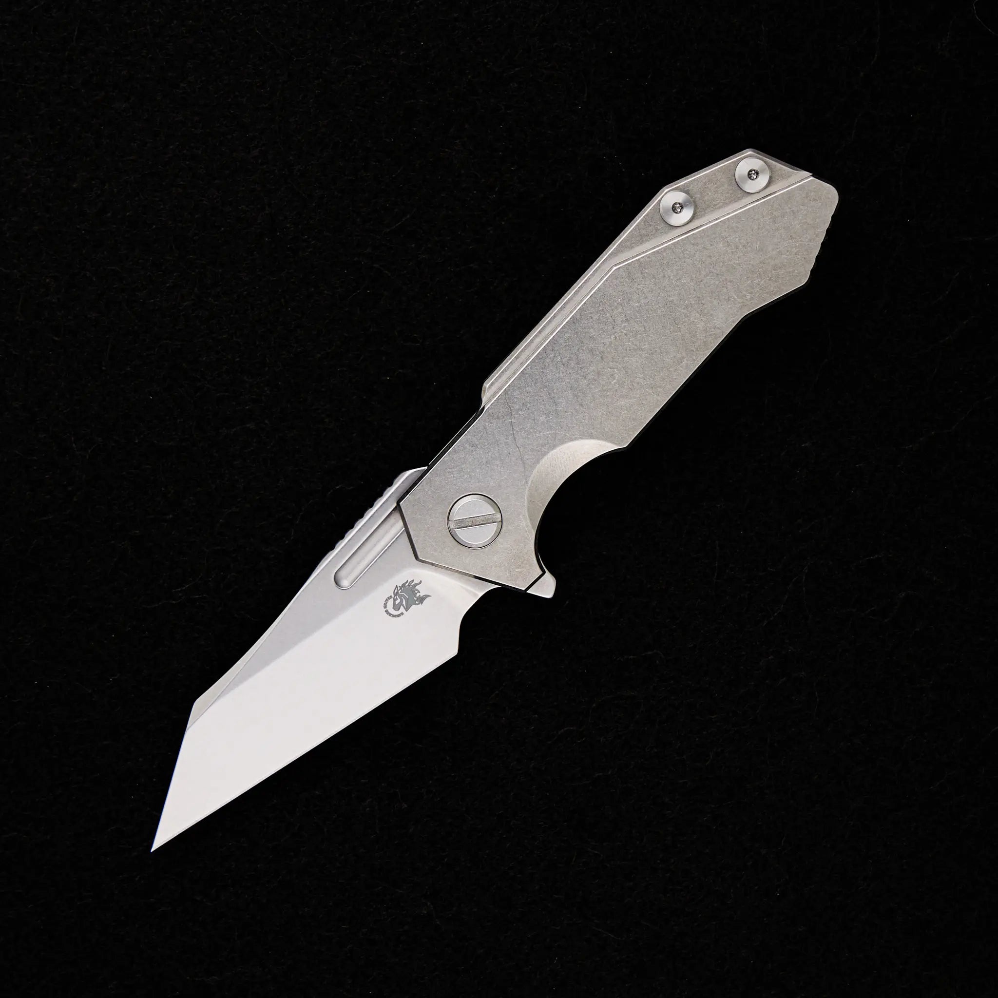 Hinderer Knives Halftrack – Magnacut Wharncliffe Tri-Way Stonewash Coyote G10