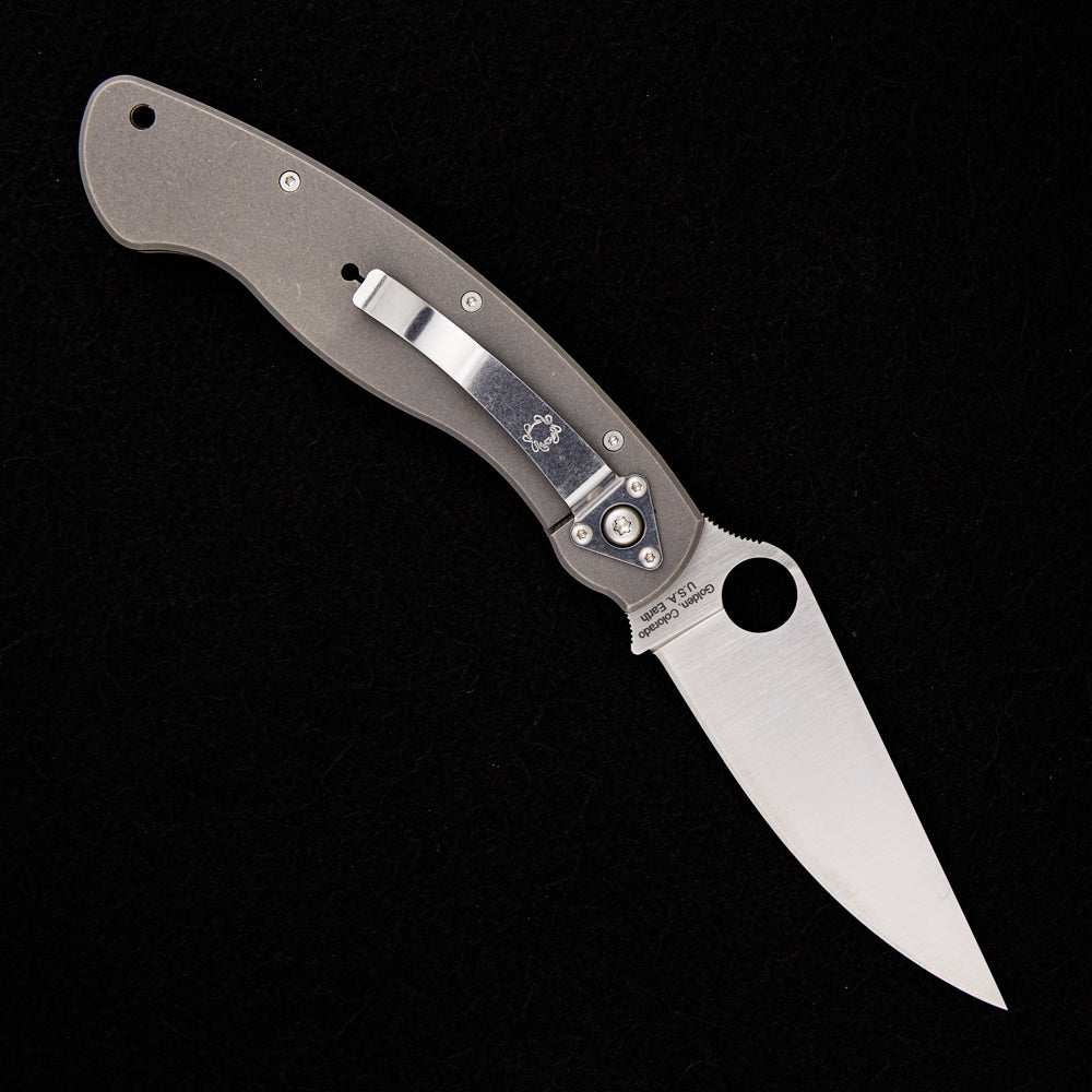 Spyderco Military – Titanium Handle – CPM S30V Blade